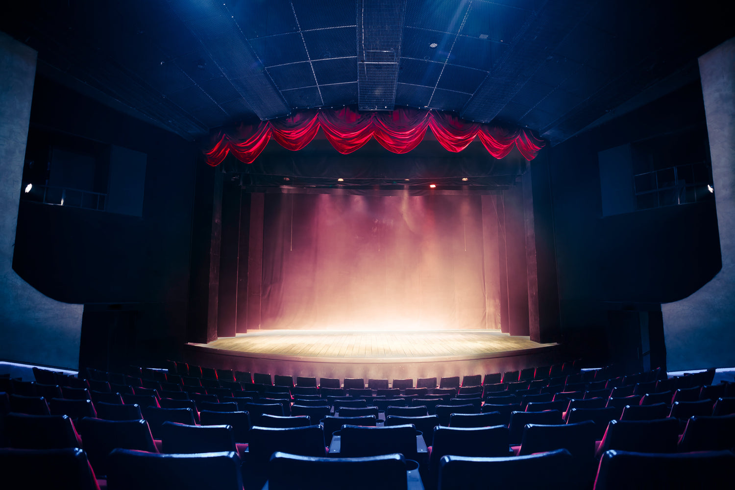 6 redenen waarom jij een avondje naar het theater moet gaan