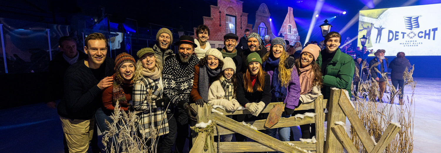 Cast De Tocht schaatst Elfstedentocht en haalt duizenden euro's op voor goed doel