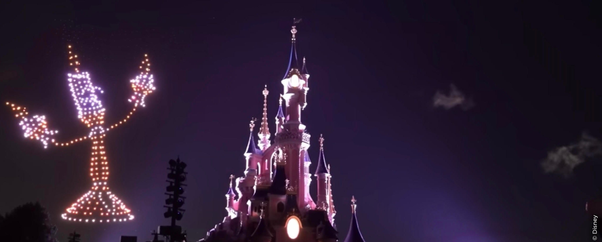 Zien! Recordbrekende droneshow in Disneyland® Paris zorgt voor spektakel