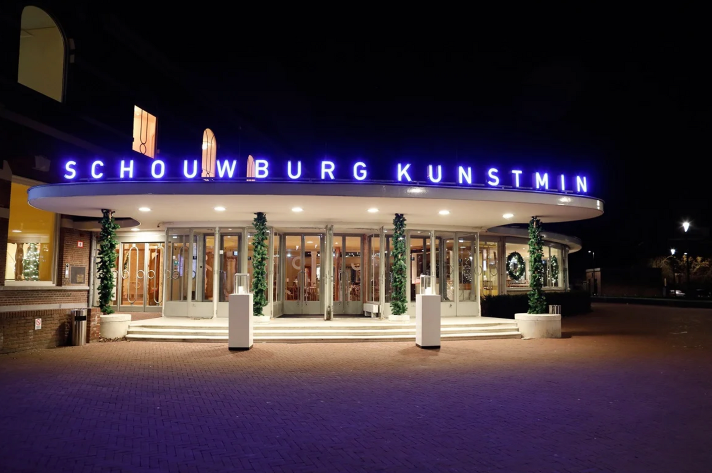 Schouwburg Kunstmin | Theater Dordrecht - afbeelding 1