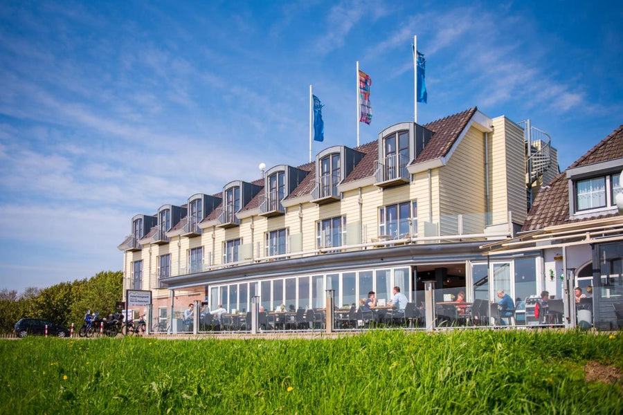 Hotel Hoogeerd | Verken en beleef in 3 dagen de mooiste fietsroutes langs de Maas | incl. 3-gangendiner - afbeelding 1