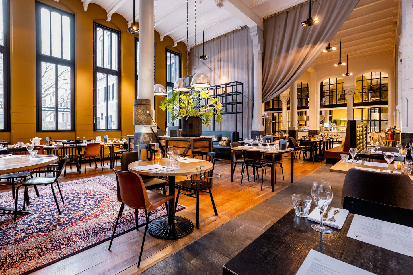 Post-Plaza hotel & Grand Café | Bijzonder overnachten in een voormalig postkantoor - afbeelding 6